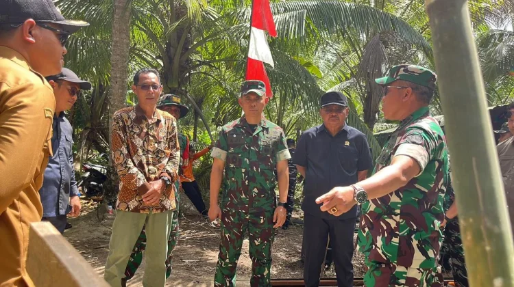 Danpusterad  & Danrem 032 Wbr Pastikan Pembangunan Karya Bakti Mentawai Rampung