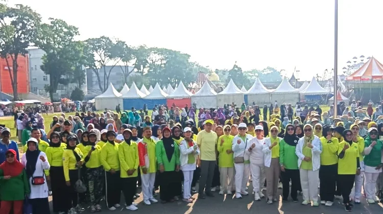 Perwatusi Canangkan Gerakan Sumbar Peduli Osteoporosis di Bukittinggi