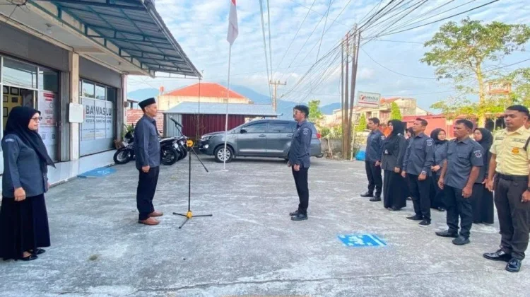 Bawaslu Padang Panjang Perkuat Pemahaman Kewenangan MK di Apel Pagi