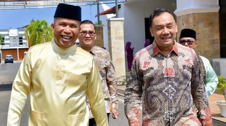 Wabup Agam Apresiasi Hoyak Tabuik Pariaman Perkuat Pariwisata Sumbar