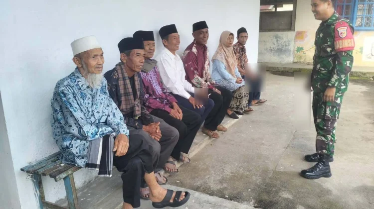 Babinsa Guguk Pererat Silaturahmi Tokoh Adat Kamtibmas