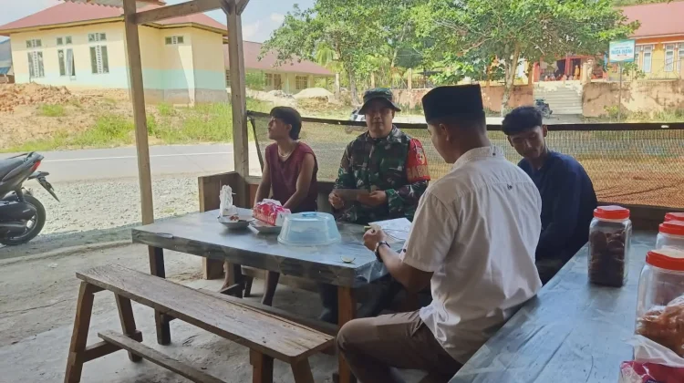 Babinsa Pangkalan Ingatkan Warga Waspada Kebakaran