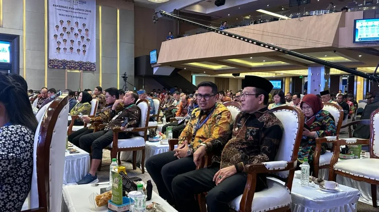 Hadir di Rakernas APEKSI Zulmaeta Bidik Formula Kota Tangguh