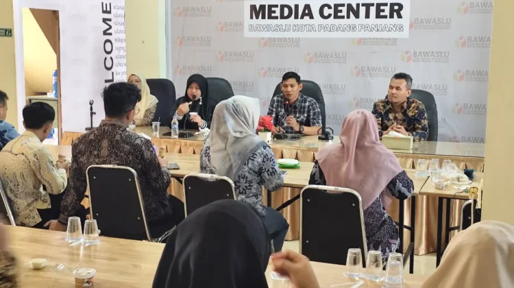 Bawaslu Padang Panjang Finalisasi E-Monev KIP 2026