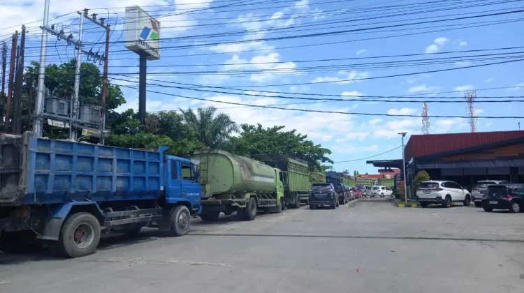 Distribusi BBM Sumatera Barat Alami Keterlambatan, Pemprov Beberkan Penyebabnya