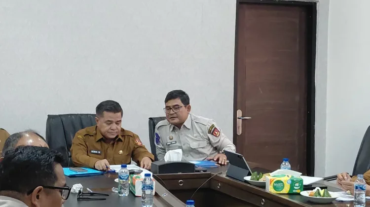 Agam Ikuti Rapat Evaluasi Bantuan Stimulan Rumah Rusak Bersama BNPB