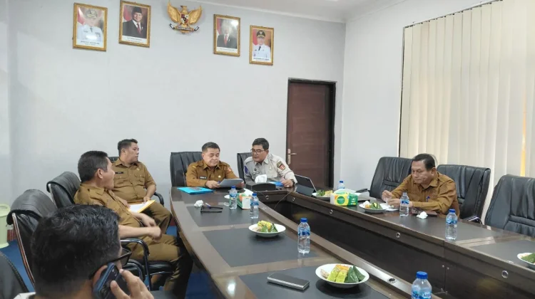 Agam Ikuti Rapat Evaluasi Bantuan Stimulan Rumah Rusak Bersama BNPB