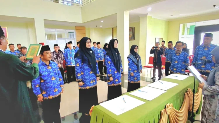 Rektor UIN Bukittinggi Tegaskan Kabag TU Penentu Masa Depan Kampus