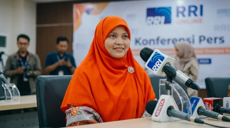 Mahalnya Demokrasi: Politik Uang dan Kaderisasi Parpol Rapuh