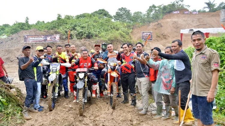 Meriahkan HJK ke-33 Lubuk Basung Sebagai Ibukota Agam, 1.000 Rider Ikuti Trabas Xtrem