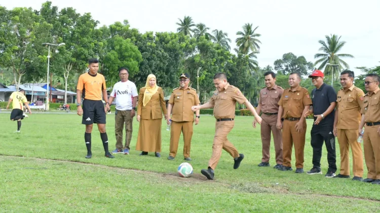 Andrinaldi Buka PS Pemkab Agam Cup II di GOR Rang Agam