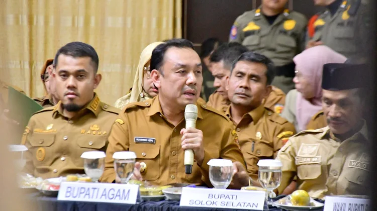 Wabup Agam Ikuti Rakor Masalah Lingkungan Hidup Bersama Mentri