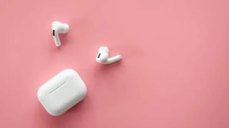 Lebih Aman Memakai TWS atau Headset untuk Kesehatan?
