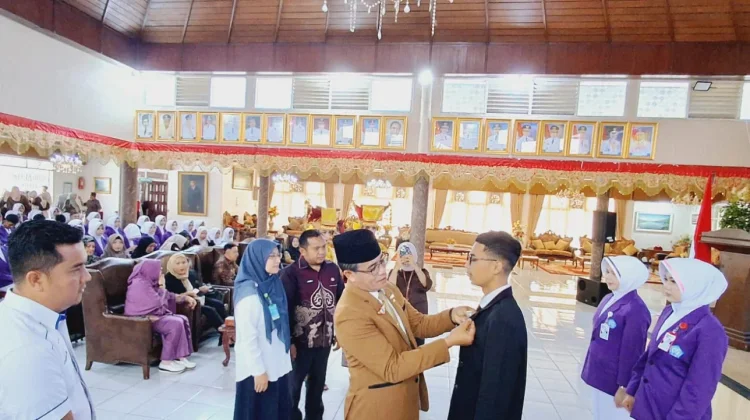 SMK Genus Bukittinggi Bangga Lulusannya Dipinang Dunia Kerja Ketimbang Lulus PTN