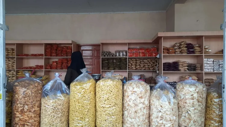 Potensi Jajanan Tradisional sebagai Produk UMKM Berbasis Kearifan Lokal