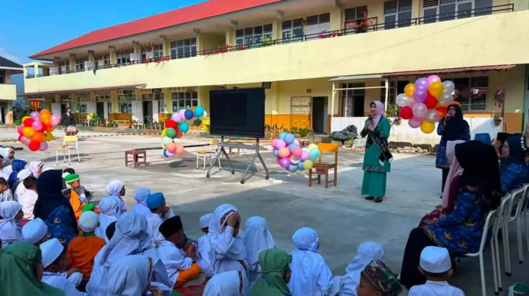Bunda PAUD Padang Panjang Apresiasi Orang Tua Pendamping MPLS