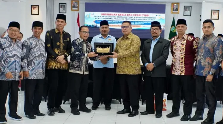 FKUB Kerinci Studi Tiru Pengelolaan Kerukunan di Padang Panjang