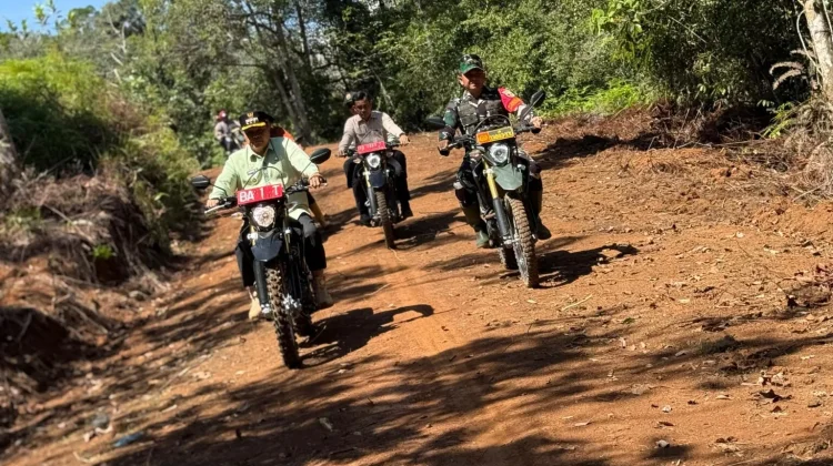 Bupati Agam, Dansatgas TMMD Tinjau Progres Pengerjaan Simauang