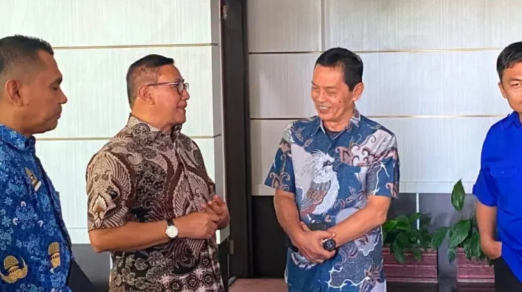 Wako Ramlan Dukung KLB PWI Bukittinggi Tanpa Intervensi
