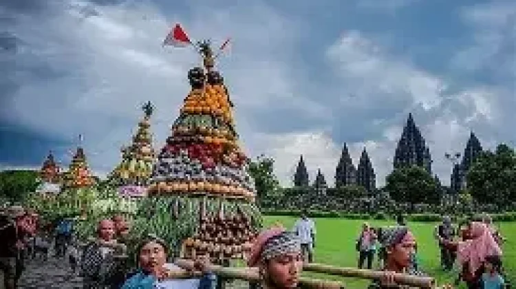 Globalisasi, dan Budaya Lokal, Bertahan atau Berkembang?