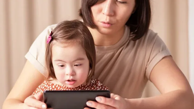 Parenting di Era Gadget, Tantangan Orang Tua Masa Kini
