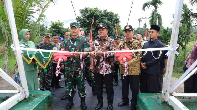 Danrem 032/Wirabraja Resmikan Jembatan Garuda Wujudkan Harapan Warga Bonjol