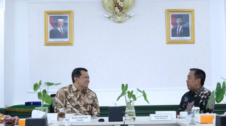 Wamen PANRB Bahas Reformasi Administrasi Pajak Kendaraan Bersama Jasa Raharja