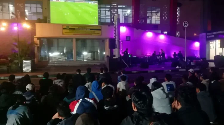 Dandim 0307 Nobar Semifinal Piala Dunia