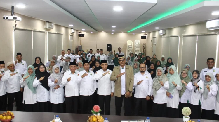 Kemenag Tanah Datar Gelar Bimtek EMIS GTK