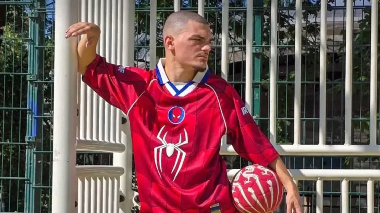 Sony Pictures Rilis Jersey Sepak Bola Edisi Khusus “Spider-Man”