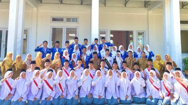 SMAN 1 Pariaman Masuk 10 Besar Sekolah Terbaik di Sumbar