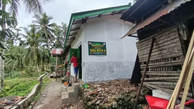 TMMD ke-129 Genjot Penyelesaian RTLH Milik Ibu Nurhayati di Jorong Simaung Mudiak