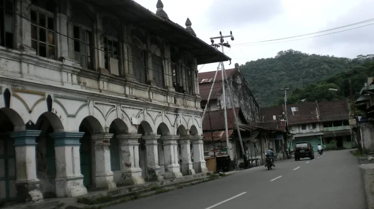 Mengenal 10 Kota Tertua di Indonesia