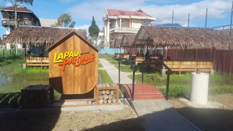 Konsep Makan Bajamba Jadi Spot Khusus di Rumah Makan Lapau Panjang Bukittinggi