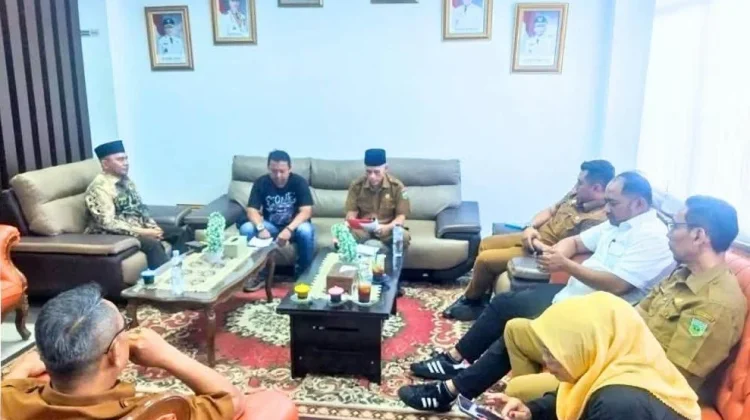 Kakankemenag Padang Panjang Dukung Kontingen Pramuka ke Jambore Nasional