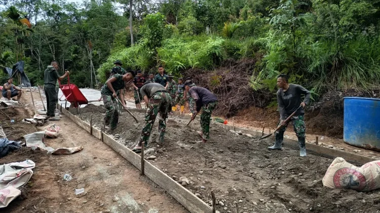 Satgas TMMD Kebut Pengecoran Jalan Demi Tingkatkan Akses Masyarakat