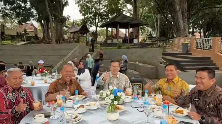 Sarapan di Panorama, Hangatkan Persahabatan Bukittinggi–Jepang