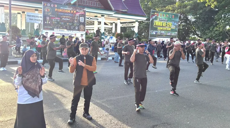 Ribuan Warga Tumpah Ruah, CFD HUT Ke 1 Kodam XX/TIB Meriah di Makodim 0304/Agam