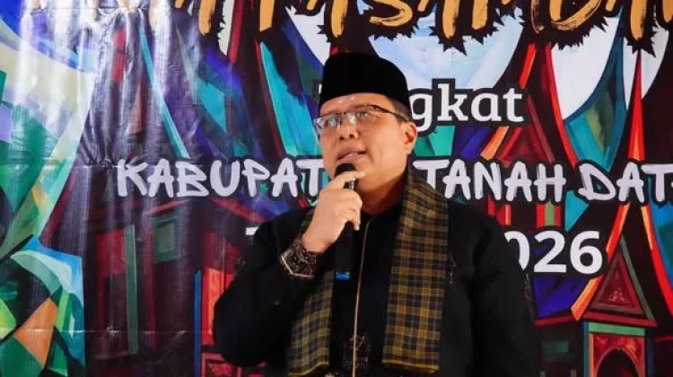 Wabup Ahmad Fadly Buka Lomba Pidato Adat Minangkabau