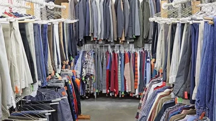 Modal Kecil, Untung Bisa Berkali-kali dari Bisnis Thrifting