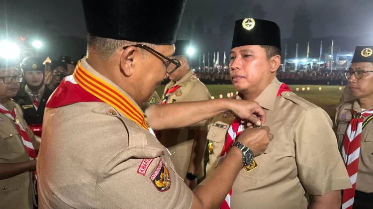 Wako Hendri Arnis terima Lencana Darma Bakti dari Kwarnas di Hari Pramuka ke-65