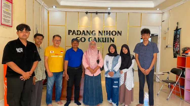 Pemda Asyik Pola Lama, PNGG Antar Anak Sumbar Kuliah Sambil Kerja di Jepang