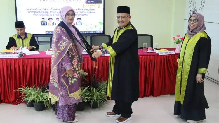 Mailiza Fitria Toreh Sejarah, Doktor Pertama Ilmu Syariah UIN Bukittinggi