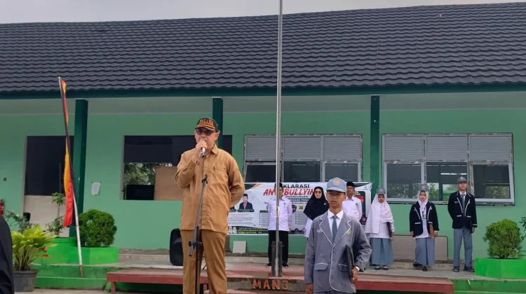 Dinsos PPKBPPPA Padang Panjang Sosialisasikan Pencegahan Kekerasan Anak di MAN 3