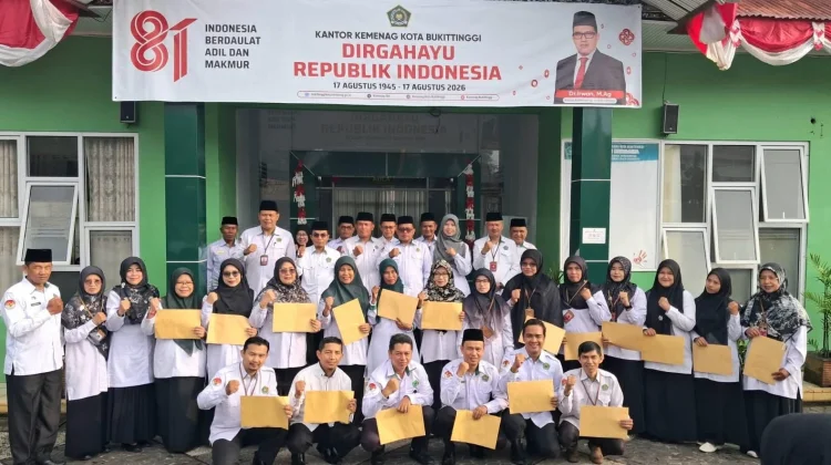 Tingkatkan Produktivitas ASN: Kemenag Kota Bukittinggi Rotasi & Mutasi Internal