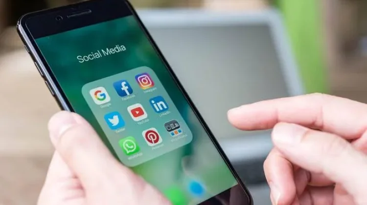 Smartphone Pintar, Penggunanya Sudah Bijak?