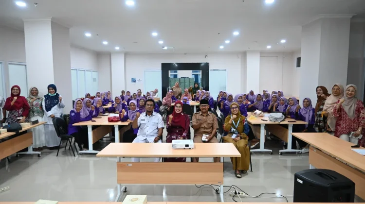 Perkuat Kader Kesehatan, FK UNP Gelar Pelatihan Kader Desa Tangguh Lansia