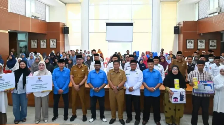 Zakat Dan Infak Bukittinggi Ringankan Warga Mustahik