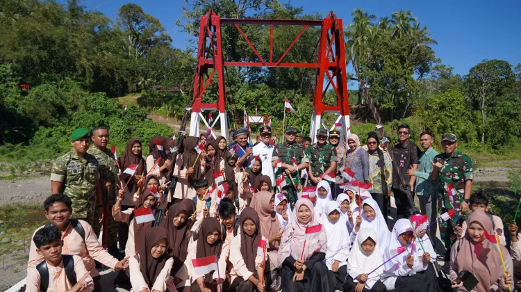Pangdam XX/TIB Tinjau Jembatan Perintis Batang Mangoi, Bukti Nyata TNI Hadir untuk R