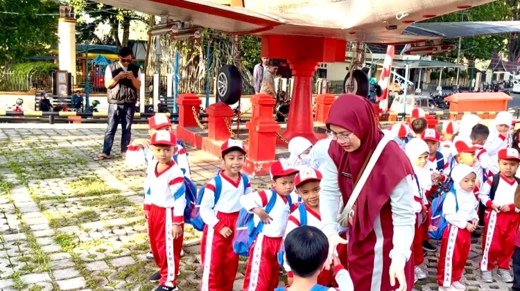 Ratusan TK Pembina Bukittinggi Outingclass Jelajahi Museum dan Panorama